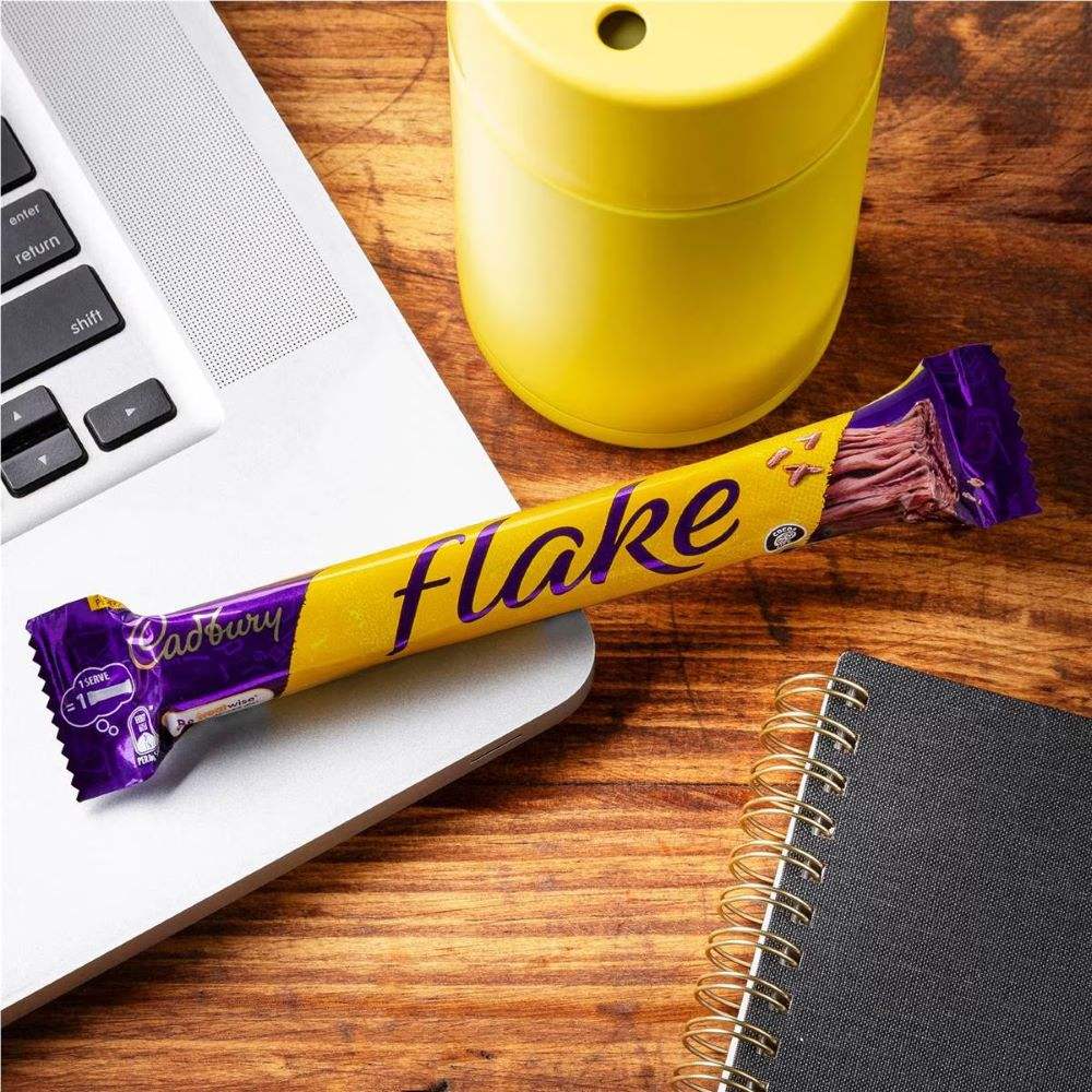 C'bury Flake Chocolate Bar 32g