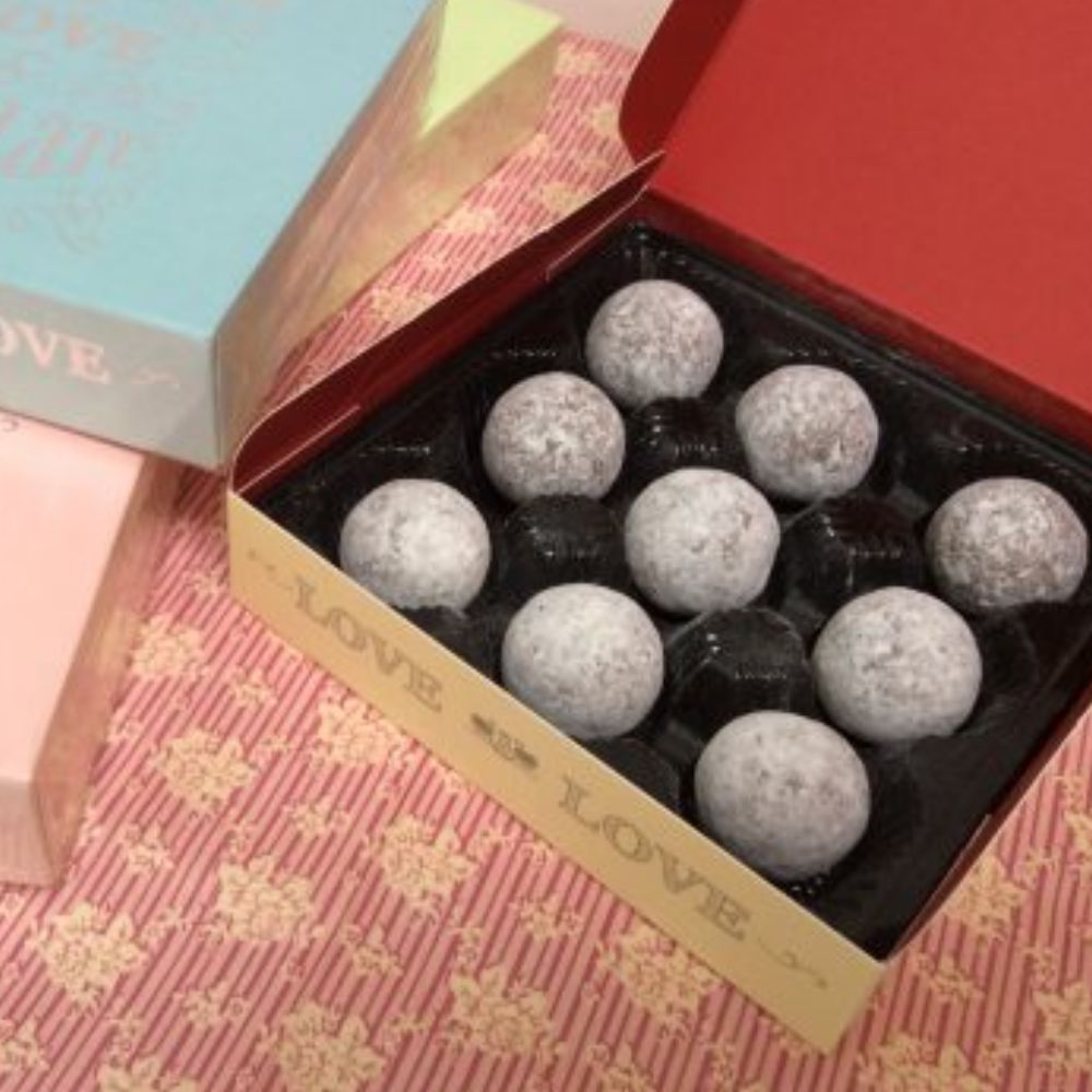 Beech's Fine Chocolates "All You Need" Pink Champagne Truffles 100g